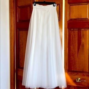 Beautiful Ivory a-line tulle floor-length skirt